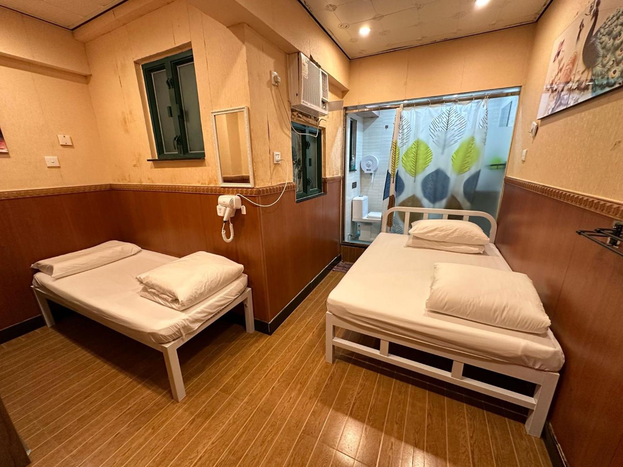 Hop Inn On Nathan Road Гонконг Экстерьер фото