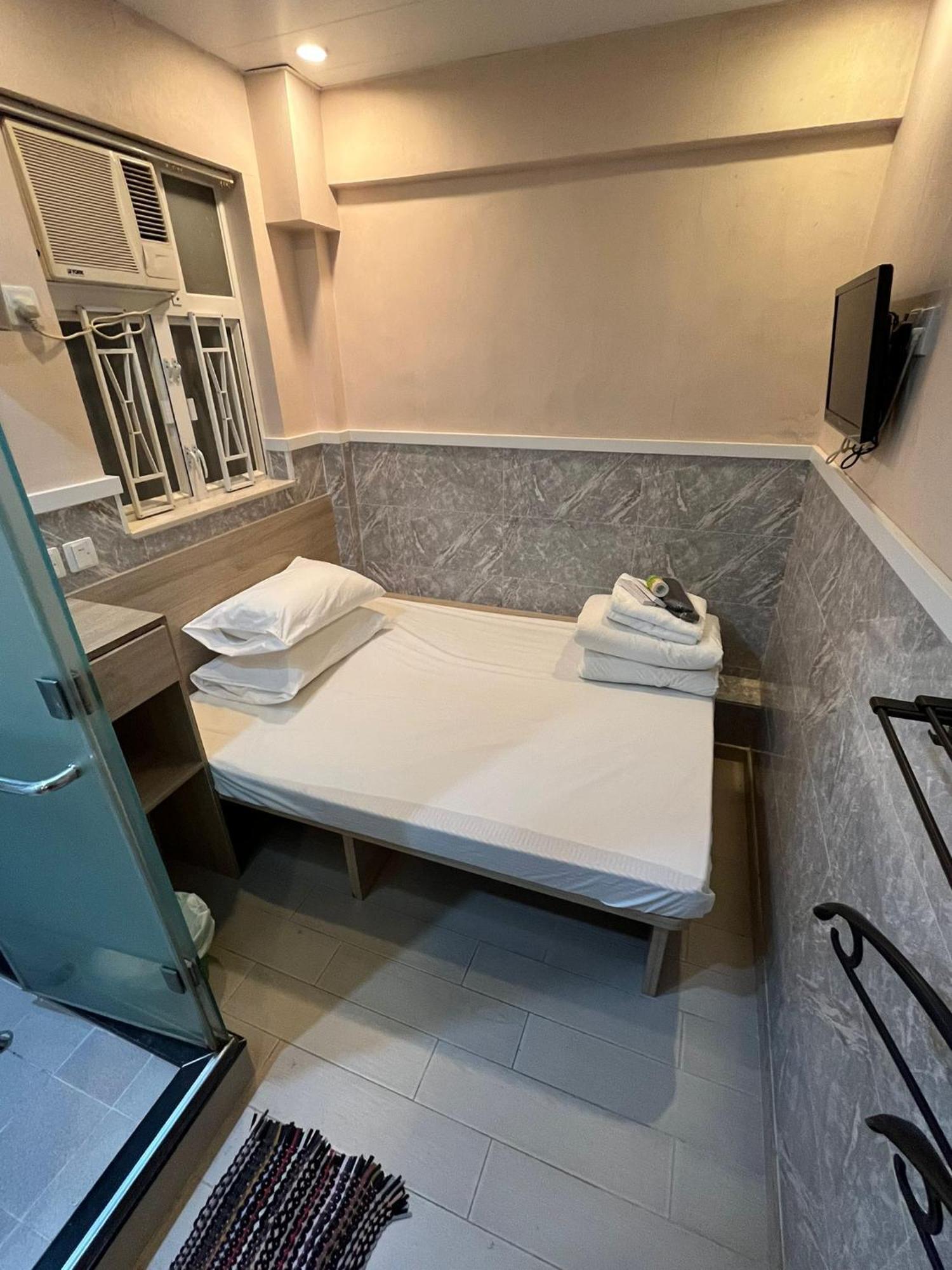 Hop Inn On Nathan Road Гонконг Экстерьер фото
