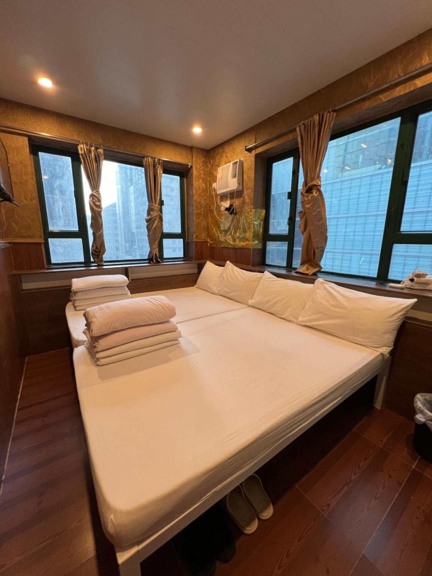 Hop Inn On Nathan Road Гонконг Экстерьер фото