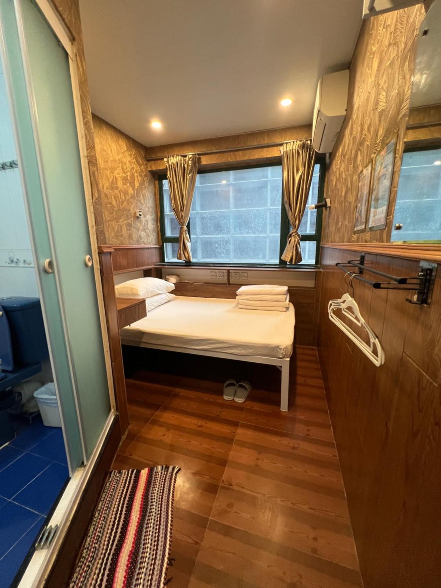 Hop Inn On Nathan Road Гонконг Экстерьер фото