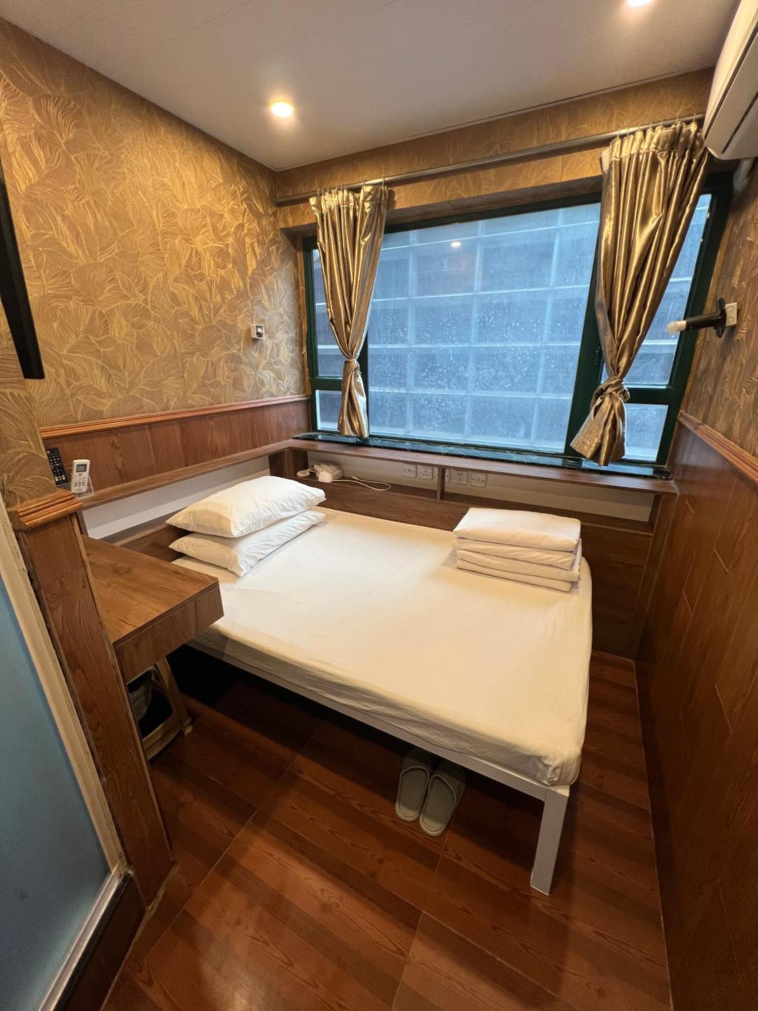 Hop Inn On Nathan Road Гонконг Экстерьер фото